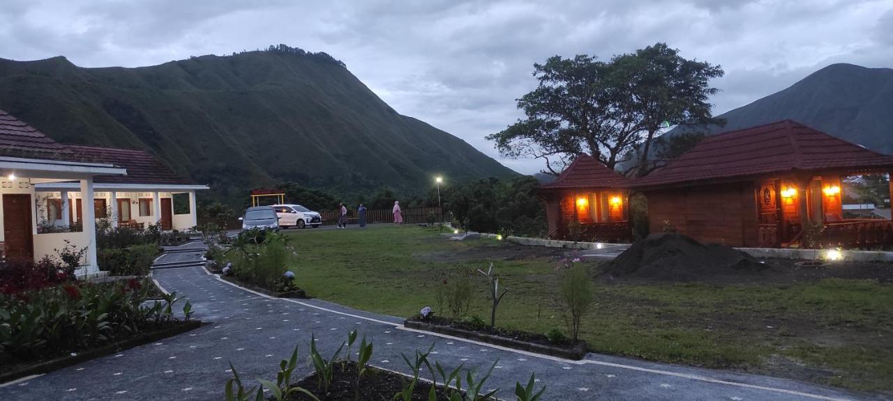 Rinjani Hill Hotel Sembalunlawang Exterior foto